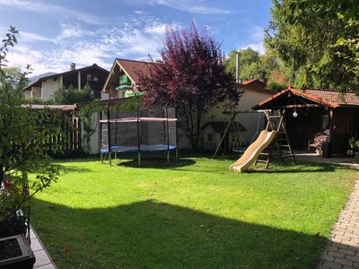 Spielplatz im Garten für unsere kleinen Gäste