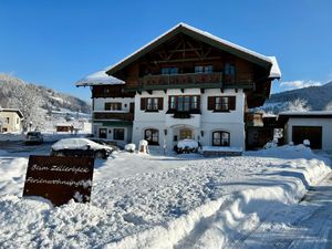 94429-Ferienwohnung-2-Ruhpolding-300x225-1