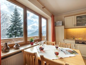 4829145-Ferienwohnung-4-Ruhpolding-300x225-5