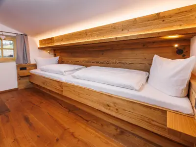 Kinderzimmer mit 2 Betten