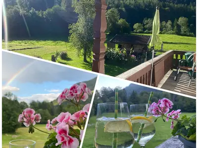 Der Blick vom Balkon läd zu einem Gläschen ein