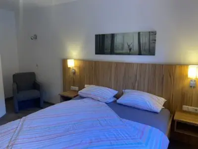 Schönes großzügiges Schlafzimmer