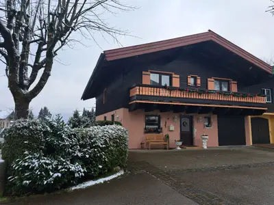 Hausansicht Winter