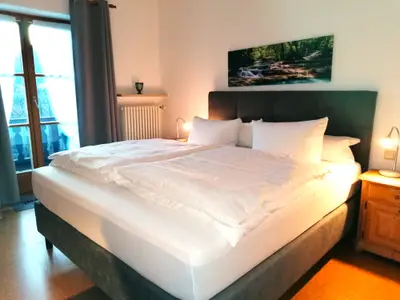 Schlafzimmer, jetzt neu mit Boxspringbett