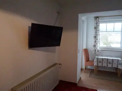 Essplatz mit Aussicht auf die Berge