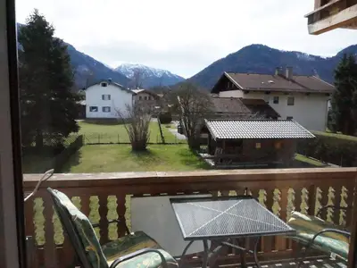Balkon möbliert mit Blick zum Sonntagshorn