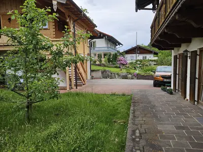 Parkplatz am Haus
