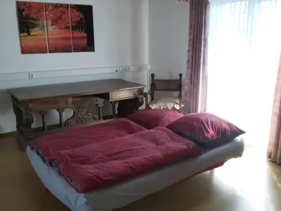 Schlafzimmer 4