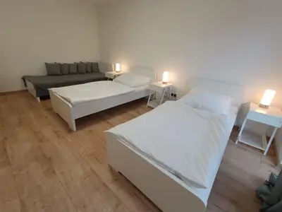 Schlafzimmer 1.1