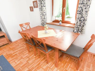 DiningRoom