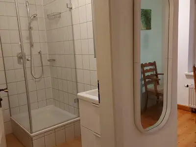 Diele - Eingang zum Duschbad