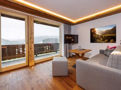 Wohnbereich mit Panoramafenster