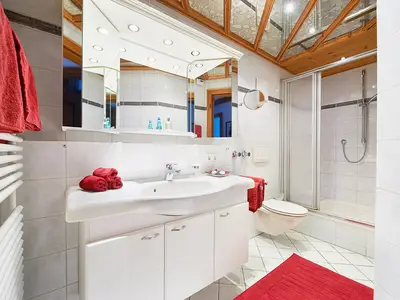 Badezimmer Ferienwohnung Zellerberg