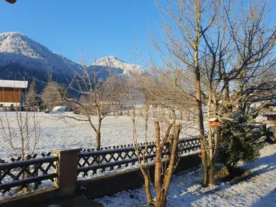 Blick auf Unternberg von Terasse