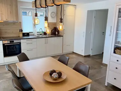 Esszimmer mit Küchenzeile