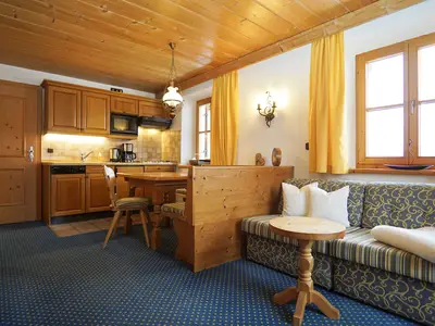 Wohnküche Puppenstübchen Blick Richtung Eingang/Küche