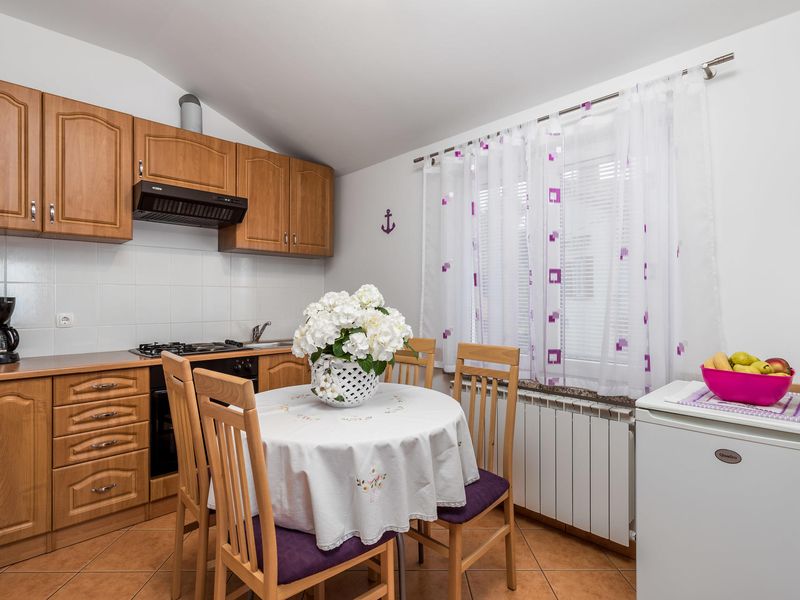 23724902-Ferienwohnung-4-Rukavac-800x600-2