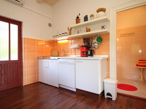 19126028-Ferienwohnung-4-Rukavac (Vis)-300x225-4