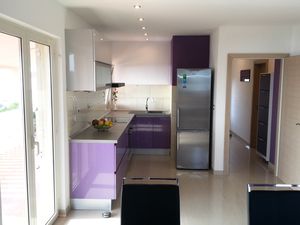 23930532-Ferienwohnung-4-Rukavac (Vis)-300x225-5