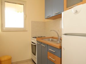 23930534-Ferienwohnung-2-Rukavac (Vis)-300x225-3