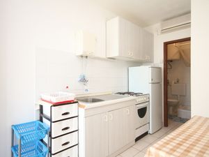 23926492-Ferienwohnung-4-Rukavac (Vis)-300x225-2