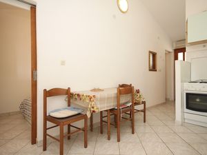 19126948-Ferienwohnung-4-Rukavac (Vis)-300x225-1