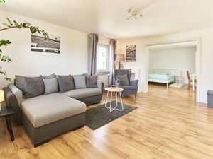 23969619-Ferienwohnung-5-Rutesheim-300x225-2