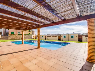 PoolOfHouse