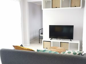 23968666-Ferienwohnung-2-Saal-300x225-1