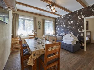 23898332-Ferienwohnung-6-Saalbach Hinterglemm-300x225-1