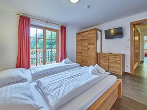 23898346-Ferienwohnung-8-Saalbach Hinterglemm-300x225-3