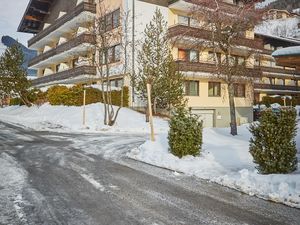 23898360-Ferienwohnung-2-Saalbach Hinterglemm-300x225-1