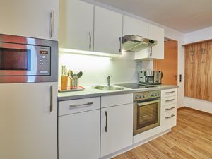 23907430-Ferienwohnung-6-Saalbach Hinterglemm-300x225-5