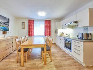 23907429-Ferienwohnung-4-Saalbach Hinterglemm-300x225-1