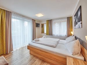 23907428-Ferienwohnung-4-Saalbach Hinterglemm-300x225-3