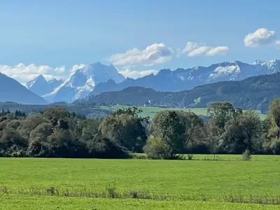 Blick vom Dorfrand nach Süden auf den Watzmann
