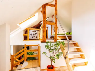 Fewo Galerie: Obergeschoss mit Küche und Schlafraum