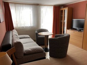 23380910-Ferienwohnung-4-Saalfeld/Saale-300x225-1