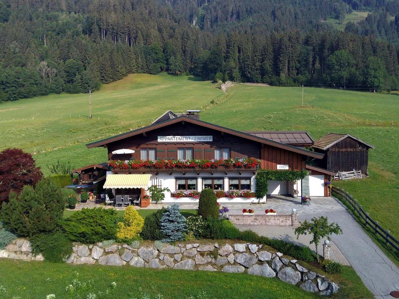 916629-Ferienwohnung-4-Saalfelden am Steinernen Meer-800x600-0