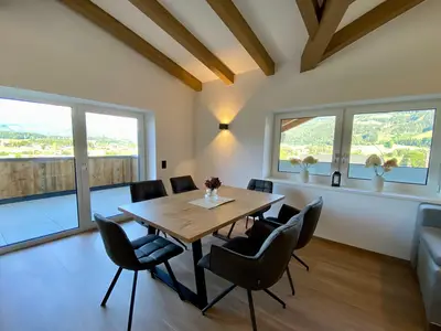 DiningRoom