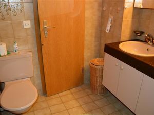 23836333-Ferienwohnung-2-Saanen-300x225-2