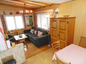 23851096-Ferienwohnung-6-Saanen-300x225-1