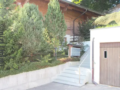 bei Ankunft: Treppe hoch