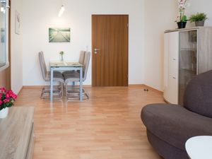 23875283-Ferienwohnung-2-Saarbrücken-300x225-2