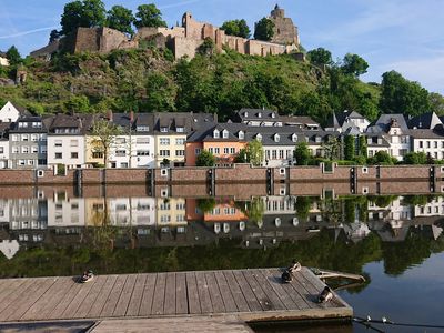 Blick auf Saarburgs Altstadt