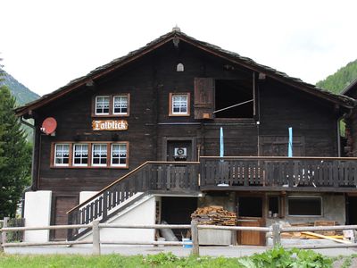 Aussenansicht mit neuem Balkon