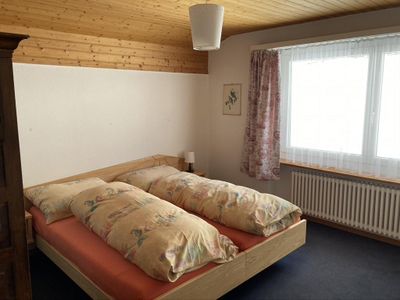 Doppelschlafzimmer mit Schrankbett