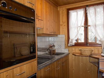 Saas-Fee_Chalet-LeCamee_Kueche