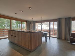 22676999-Ferienwohnung-8-Saas-Fee-300x225-0