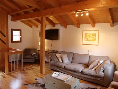 Mountain_Village_Sofa